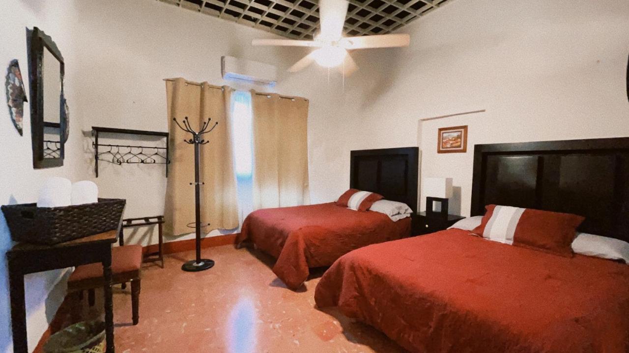 Hostal La Espanola Parras Parras de la Fuente Bagian luar foto